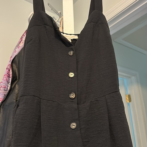 Sleeveless jumpsuit - Picture 2 of 4